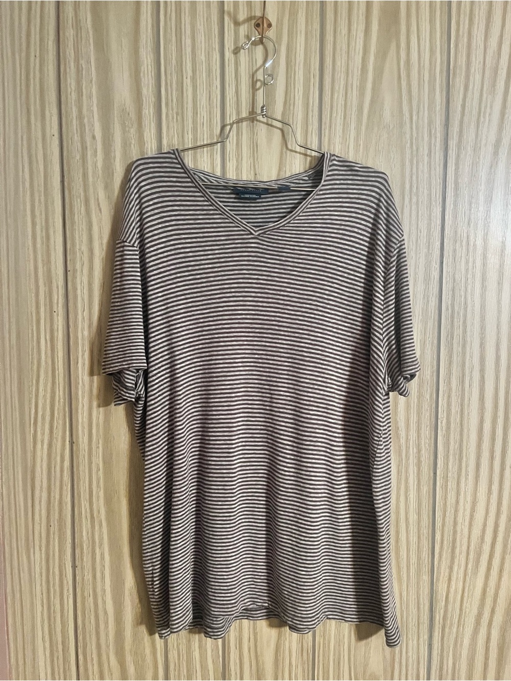 Perry Ellis Striped V-Neck T-Shirt Linen Cotton Blend Men's Size L Grey & White